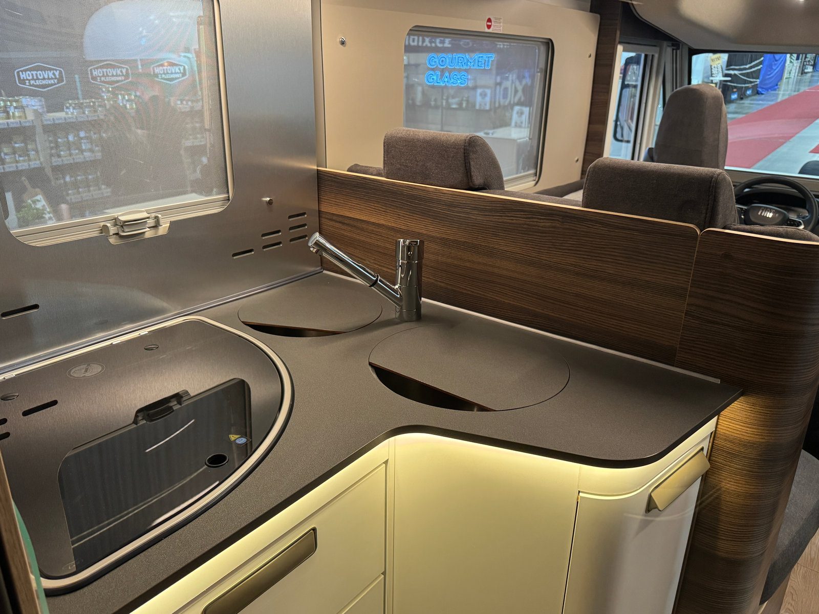 Recenze Laika Ecovip H 3119