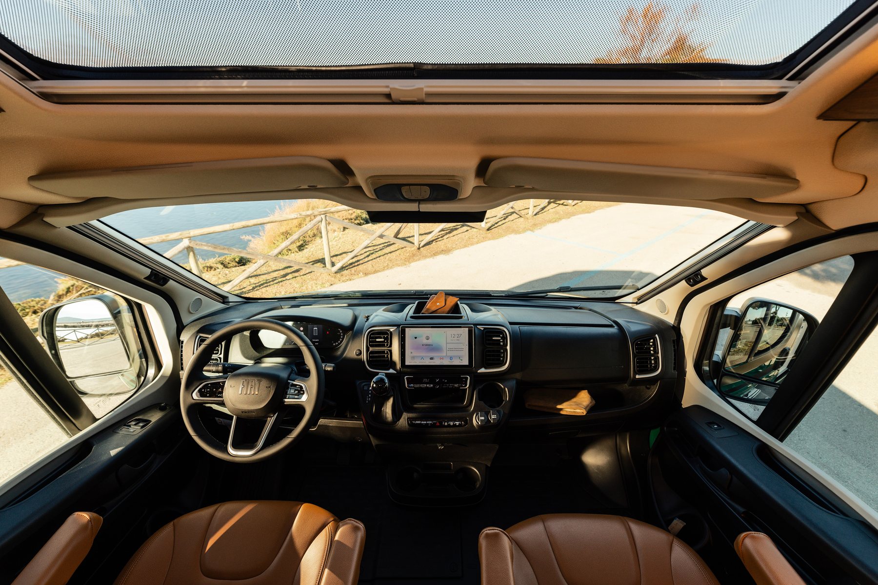 LAIKA Ecovip Evoluzione — kabína Fiat Ducato s panoramatickým strešným oknom
